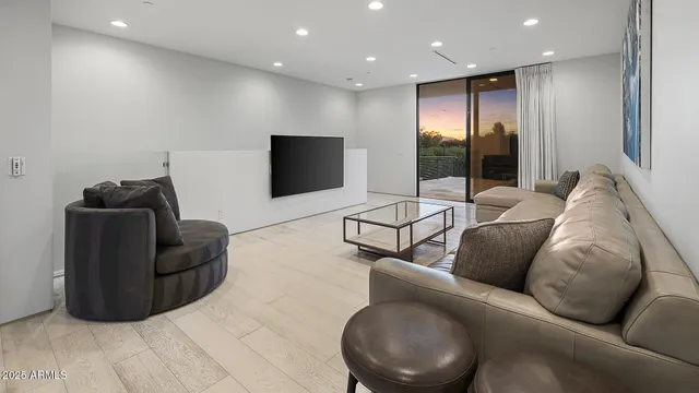 $26,000 | 10299 North 65th Place, Paradise Valley, AZ 85253