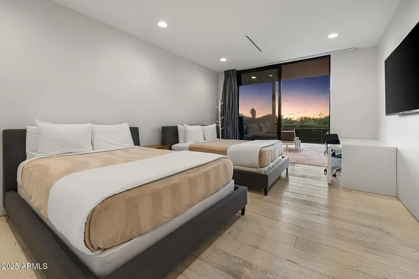 $26,000 | 10299 North 65th Place, Paradise Valley, AZ 85253