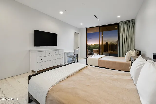 $26,000 | 10299 North 65th Place, Paradise Valley, AZ 85253