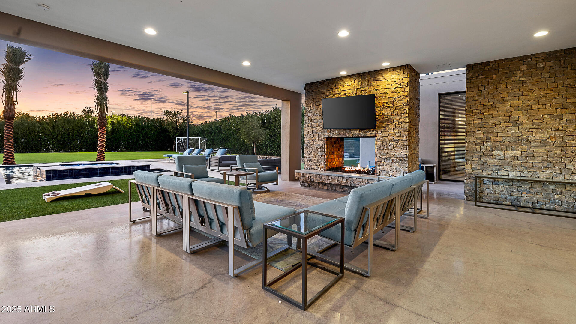 10299 North 65th Place Paradise Valley, AZ 85253 - Photo 10 of 25 Ritz-Scottsdale-1-59