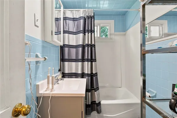 $259,999 | 5284 Sheridan Drive, Amherst, NY 14221