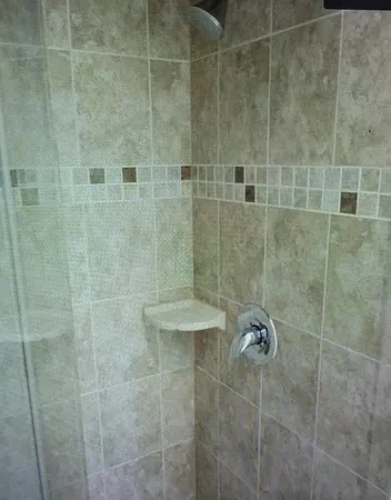 $2,800 | 397 Alles Street, Unit 2, Des Plaines, IL 60016