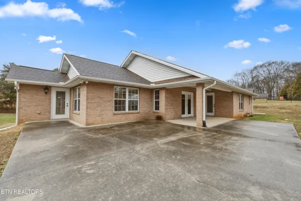 $449,900 | 3732 Bent Road, Kodak, TN 37764