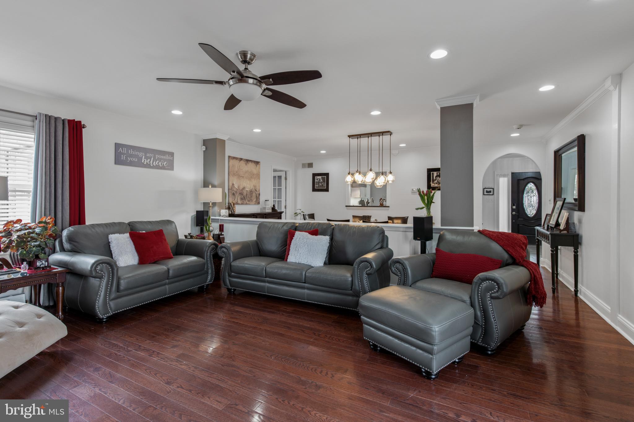19 Riverside Avenue Lancaster, PA 17602 - Photo 9 of 26 Living Room 2
