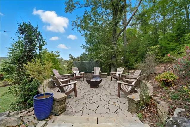 $1,225,000 | 23 Vista Woods, Cartersville, GA 30120