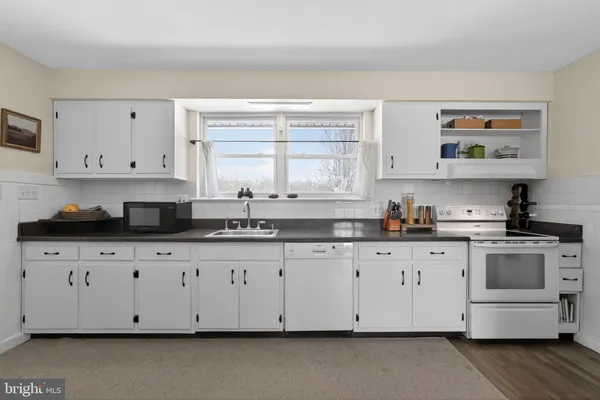 $455,000 | 110 Landing Street, Southampton, NJ 08088