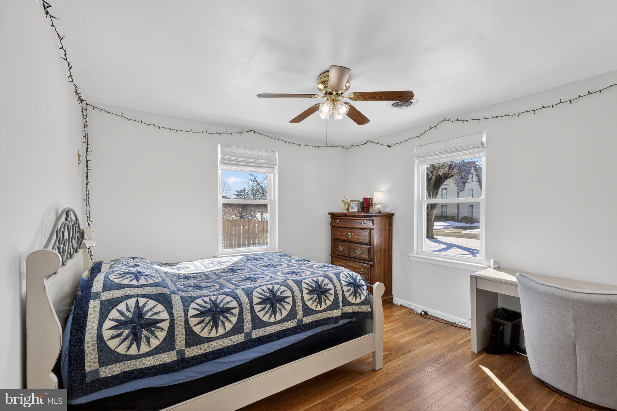 110 Landing Street Southampton, NJ 08088 - Photo 20 of 30 a bedroom with a bed and a window