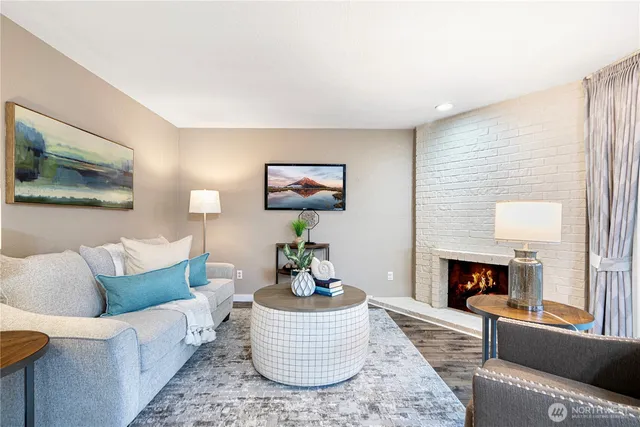 $494,000 | 12540 Southeast 32nd Street, Unit 35, Bellevue, WA 98005