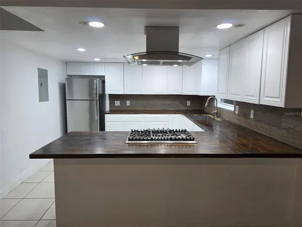 $1,400 | 3907 Coronation Court, Orlando, FL 32839