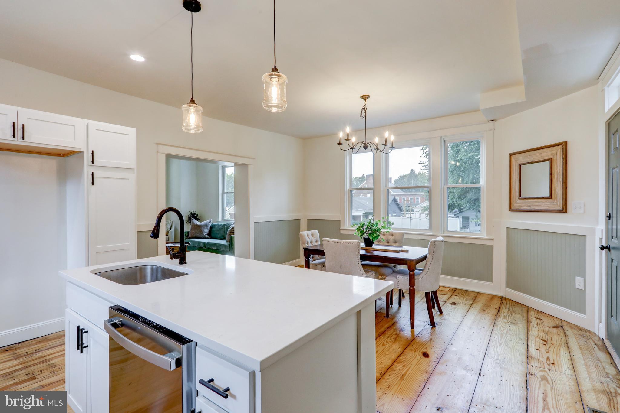 121 Glen Moore Circle Lancaster, PA 17601 - Photo 4 of 50