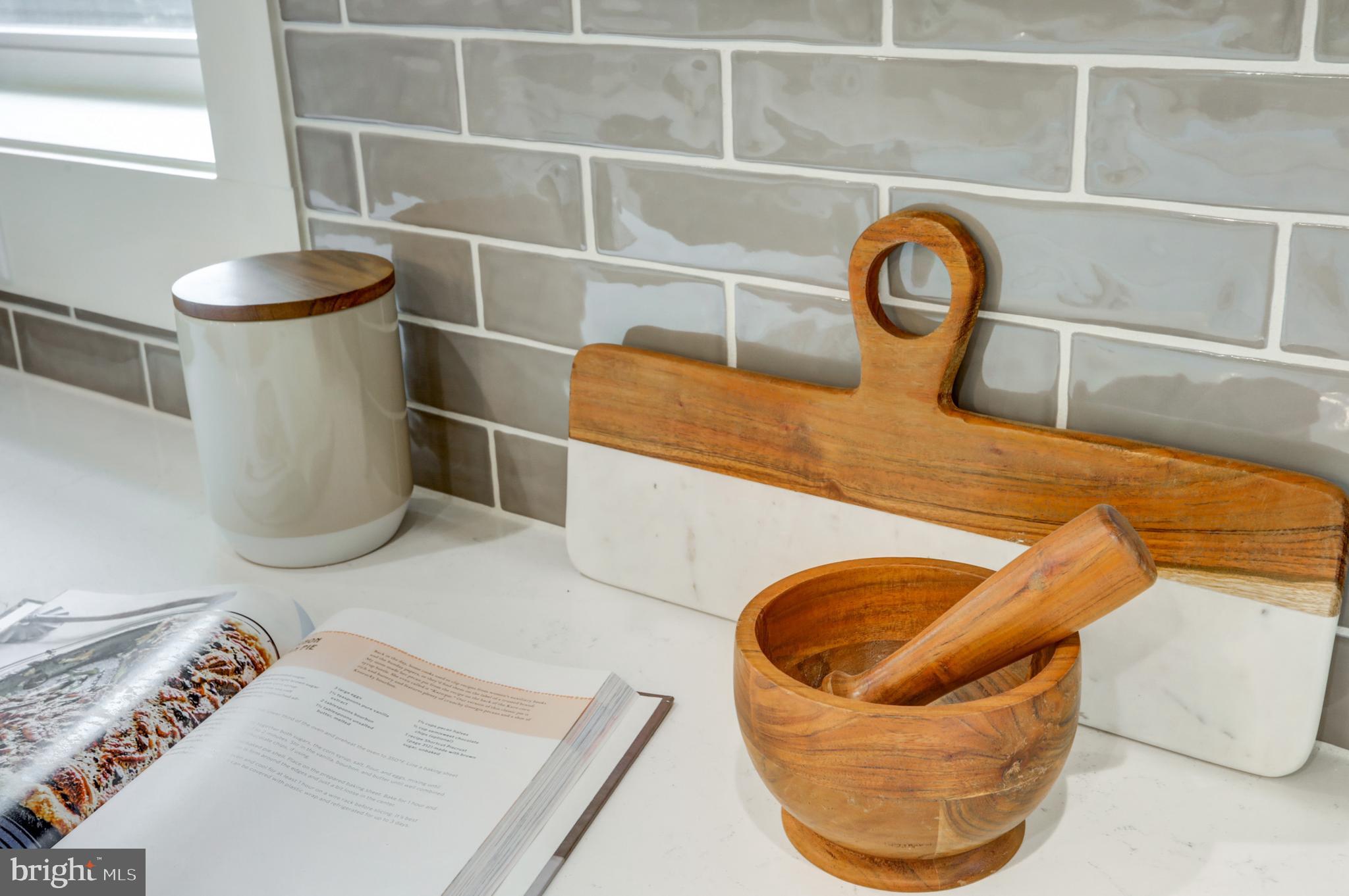 121 Glen Moore Circle Lancaster, PA 17601 - Photo 8 of 50