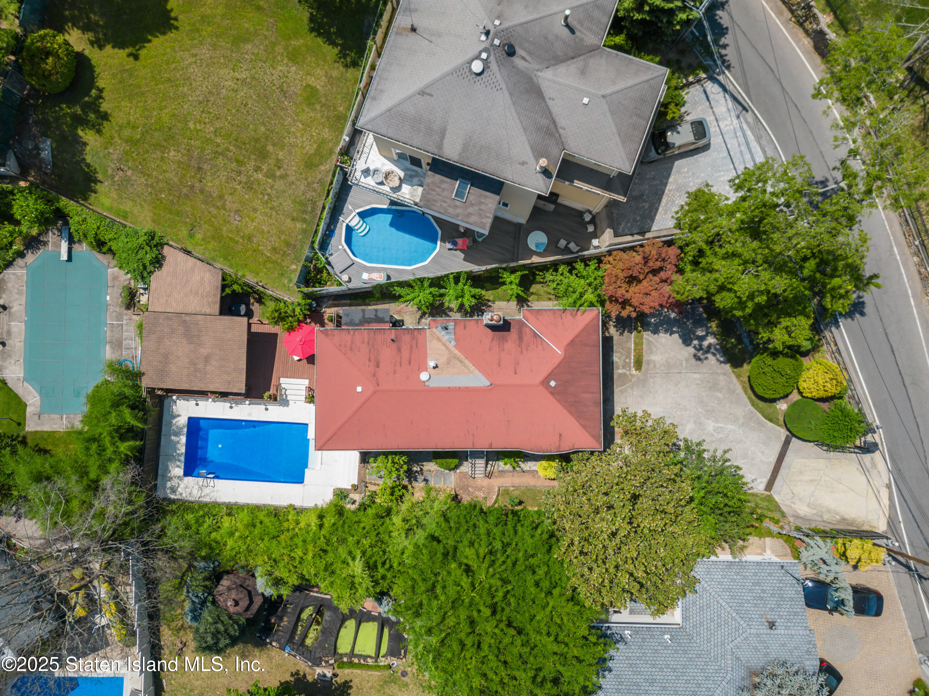 44 Douglas Road Staten Island, NY 10304 - Photo 56 of 67 1-2