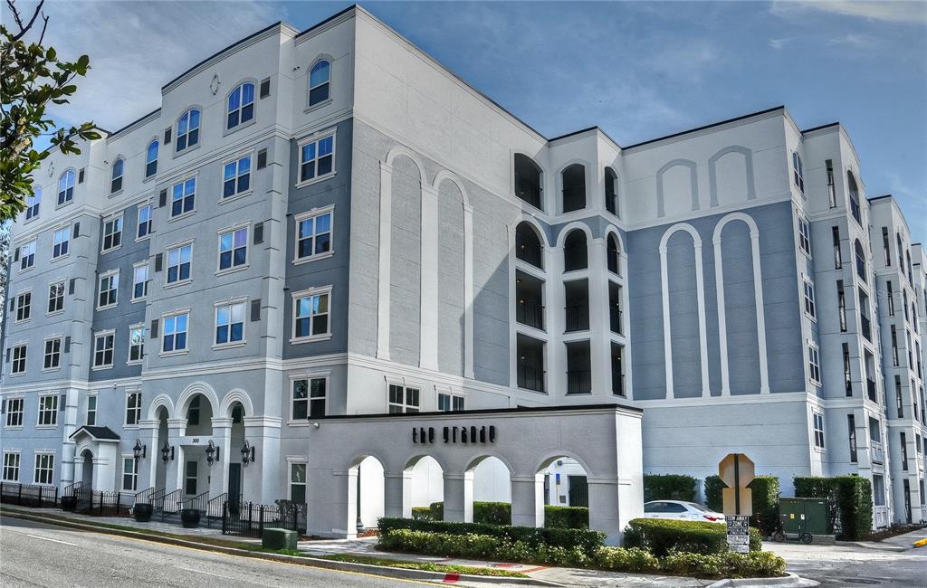 304 East South St Unit 4027  