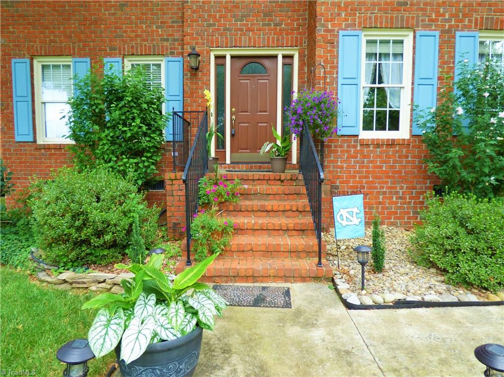 4813 Hearthstone Road Clemmons, NC 27012 - Photo 2 of 30 Gallery Image 2