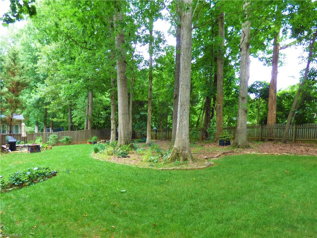 4813 Hearthstone Road Clemmons, NC 27012 - Photo 5 of 30 Gallery Image 5