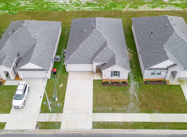 $2,000 | 234 Oak Heights, Duson, LA 70529
