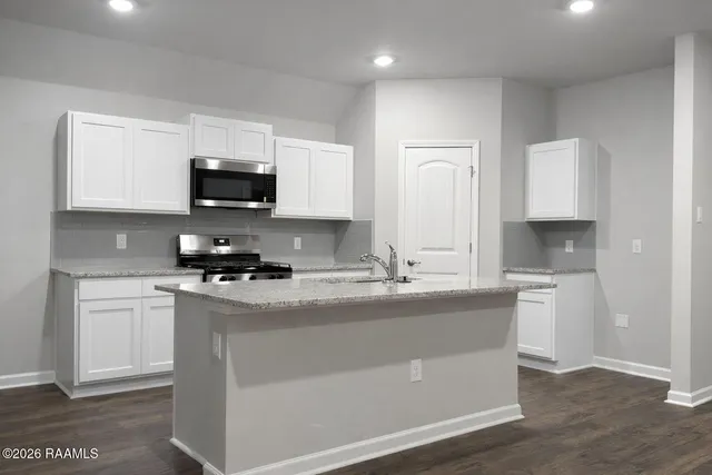 $2,000 | 234 Oak Heights, Duson, LA 70529