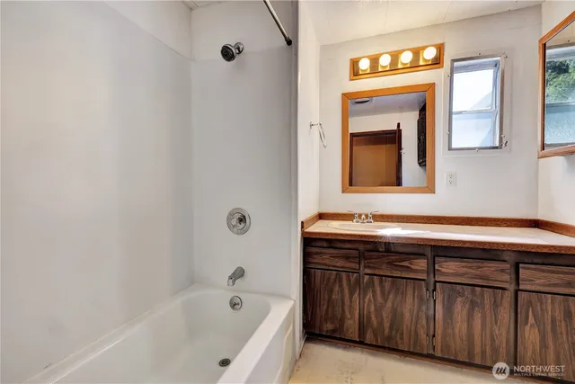 $258,000 | 18425 Northeast 95th Street, Unit 146, Redmond, WA 98052