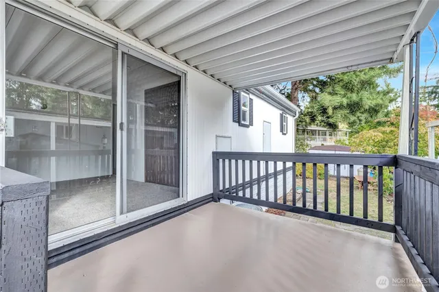 $258,000 | 18425 Northeast 95th Street, Unit 146, Redmond, WA 98052