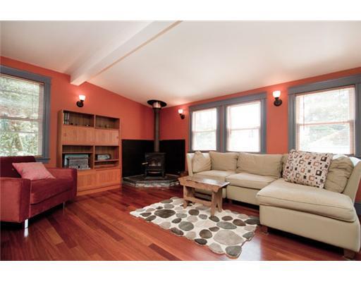 16 Strathmore Road South Portland, ME 04106 - Photo 4 of 25 Den/Family/Great Room. Spacious...
