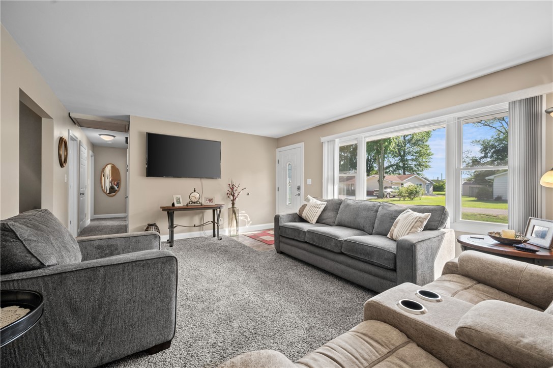107 Valley Road Marshall, IL 62441 - Photo 4 of 32