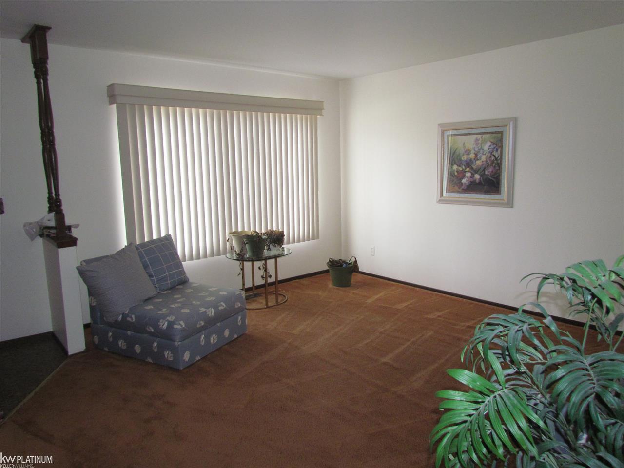 47405 Juniper Road Macomb, MI 48044 - Photo 2 of 21