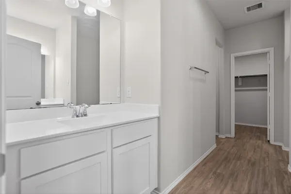 $2,600 | 16817 Pink Wintergreen Drive, Conroe, TX 77385