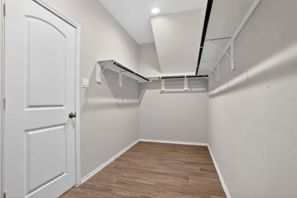 $2,600 | 16817 Pink Wintergreen Drive, Conroe, TX 77385