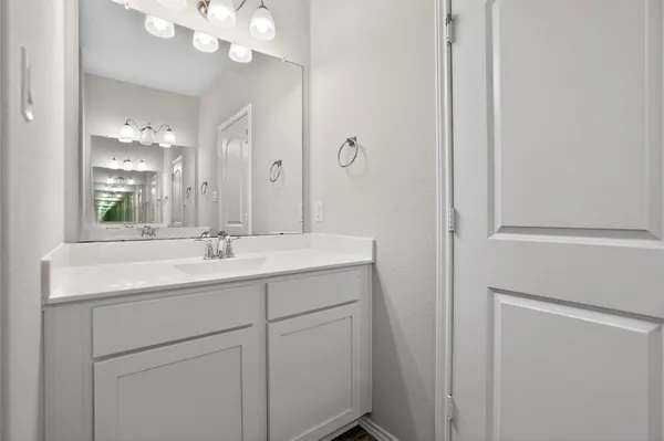 $2,600 | 16817 Pink Wintergreen Drive, Conroe, TX 77385