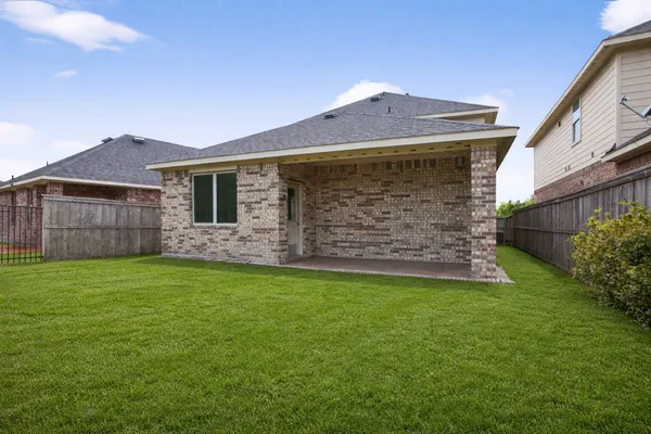 $2,600 | 16817 Pink Wintergreen Drive, Conroe, TX 77385