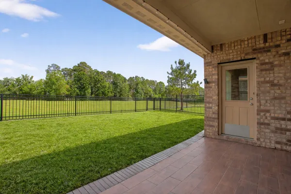 $2,550 | 16817 Pink Wintergreen Drive, Conroe, TX 77385