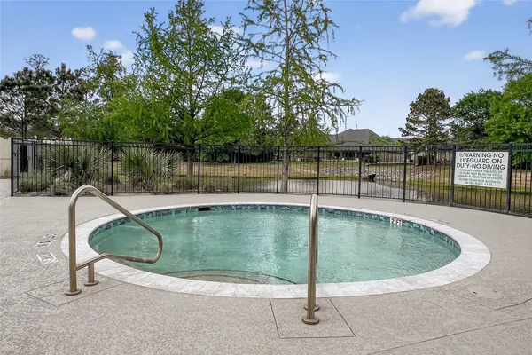 $2,600 | 16817 Pink Wintergreen Drive, Conroe, TX 77385