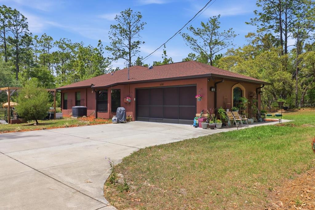 16389 Margot Road Weeki Wachee, FL 34614 - Photo 2 of 45
