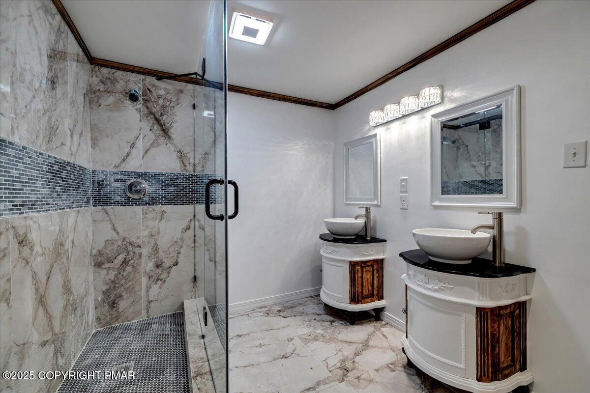 1456 Allegheny Drive Blakeslee, PA 18610 - Photo 87 of 94 a bathroom with a sink and a mirror