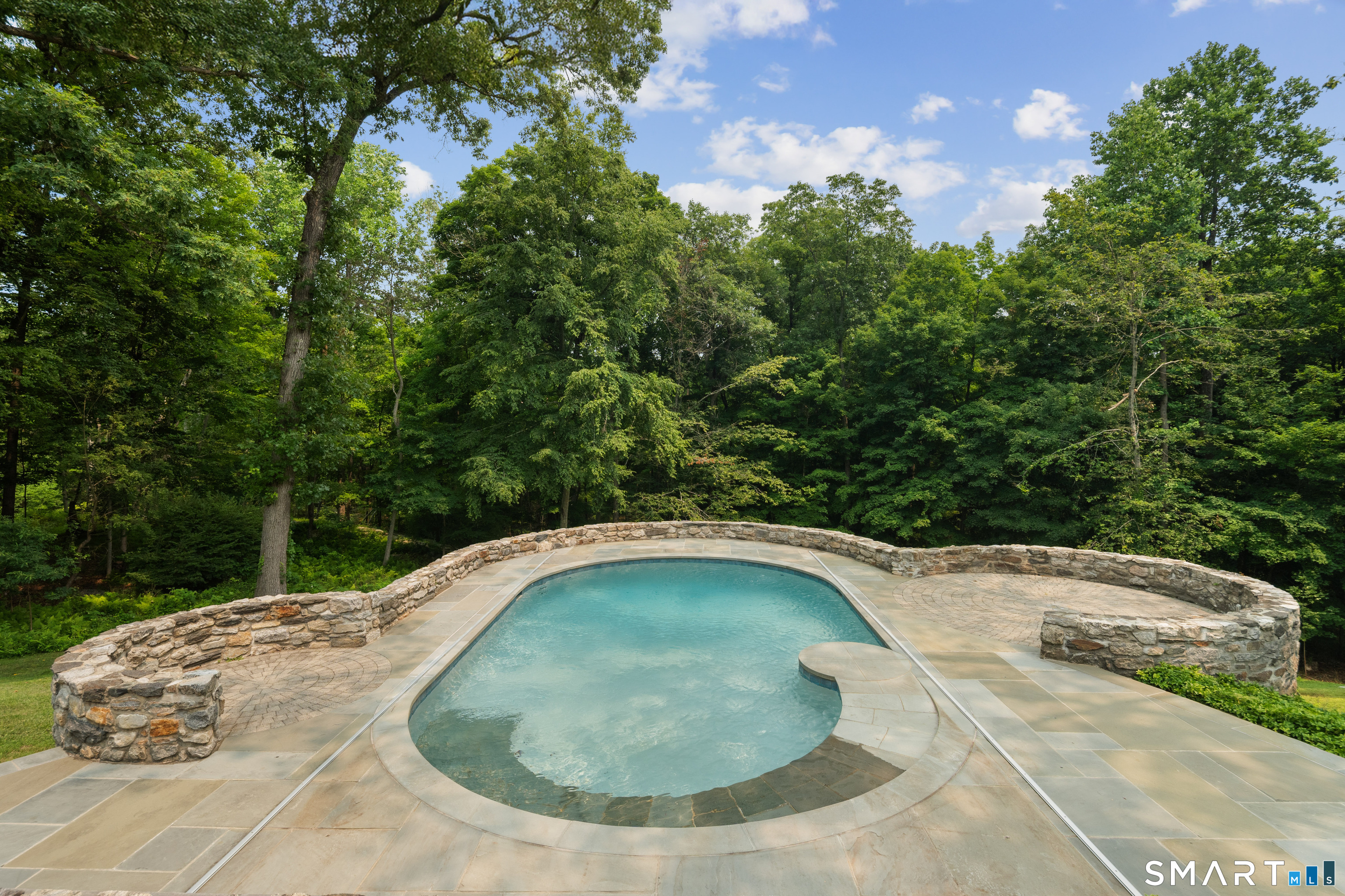 192 Cross Ridge Road New Canaan, CT 06840 - Photo 14 of 27