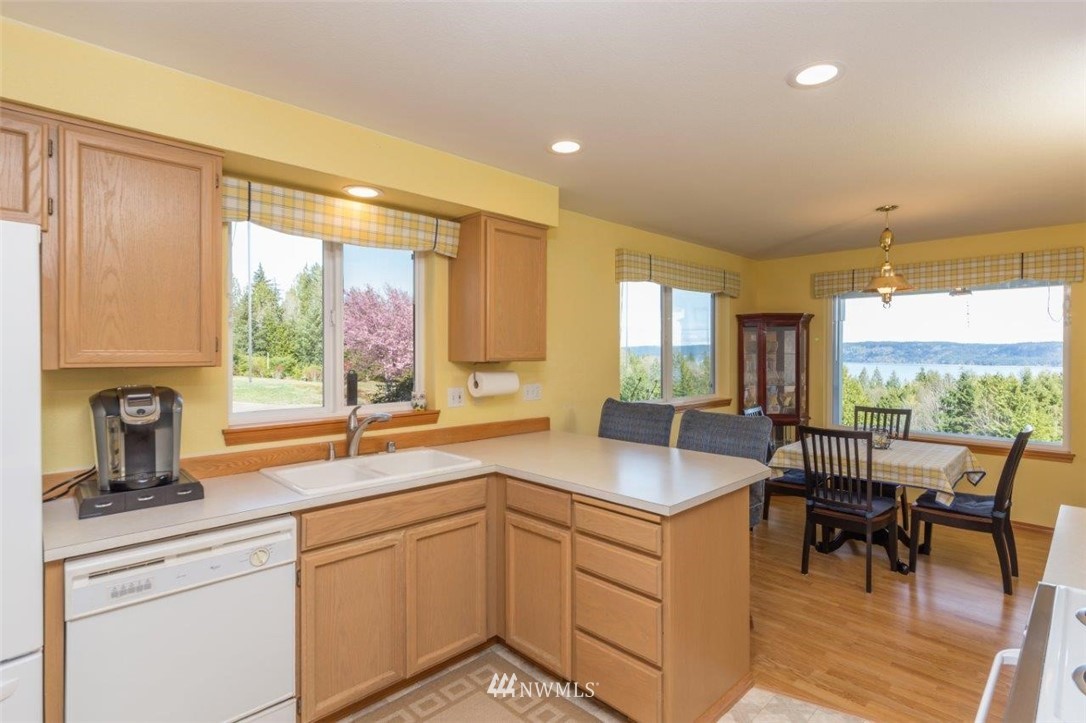 603 Canyon Creek Road Brinnon, WA 98320 - Photo 9 of 25