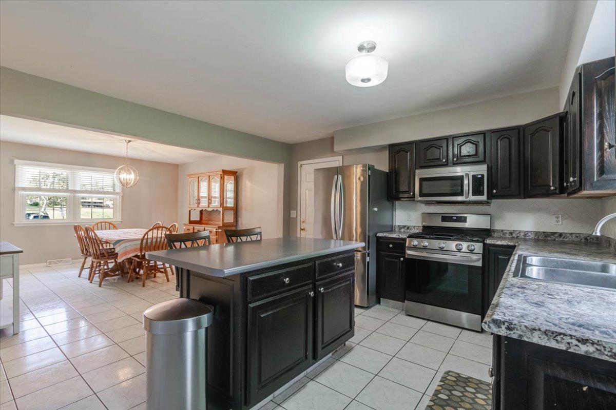 901 Ruston Avenue Normal, IL 61761 - Photo 10 of 40