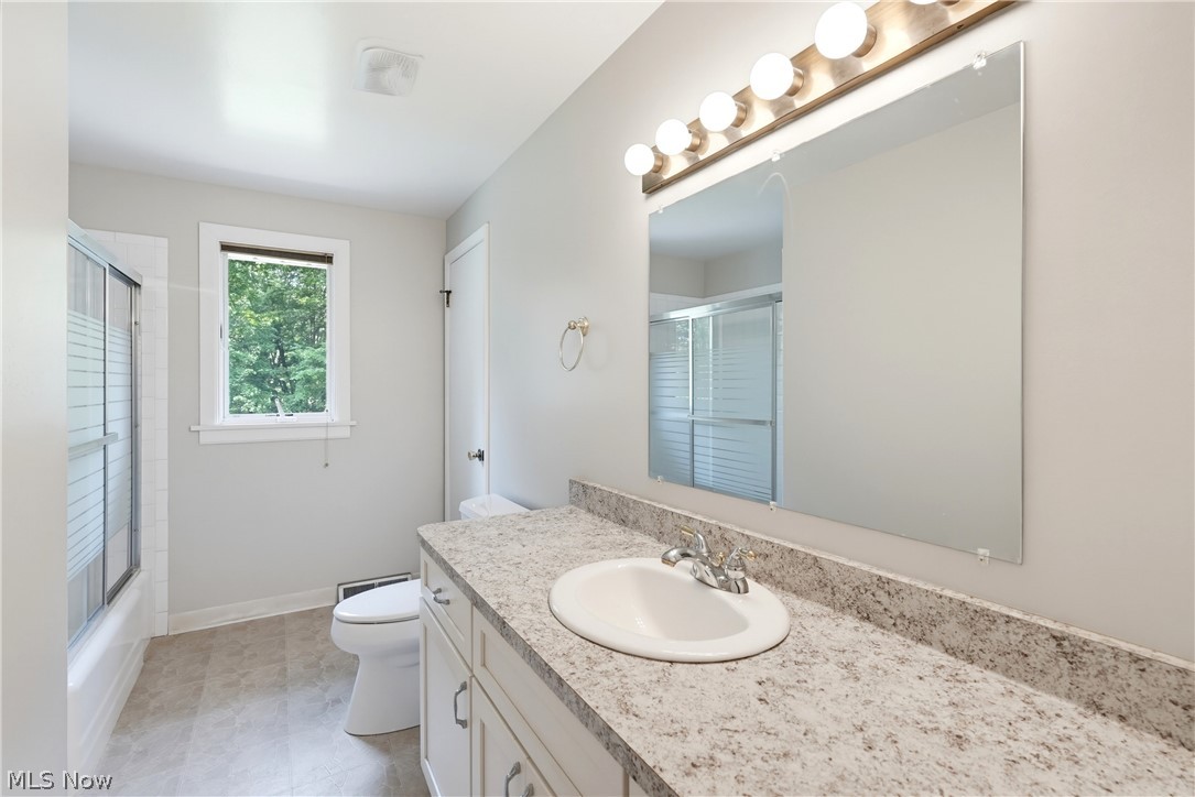 1373 Bell Road Chagrin Falls, OH 44022 - Photo 13 of 42 Gallery Image 13