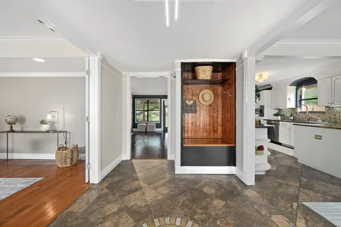 $700,000 | 3908 Valley View, Round Rock, TX 78681
