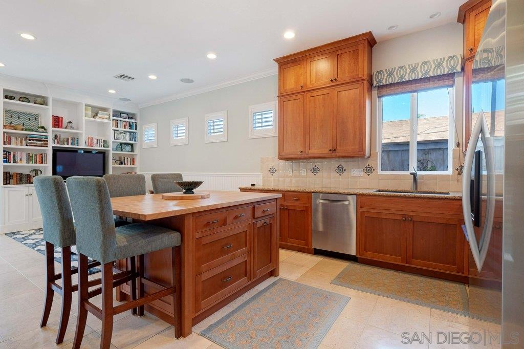 330 C Avenue Coronado, CA 92118 - Photo 7 of 25