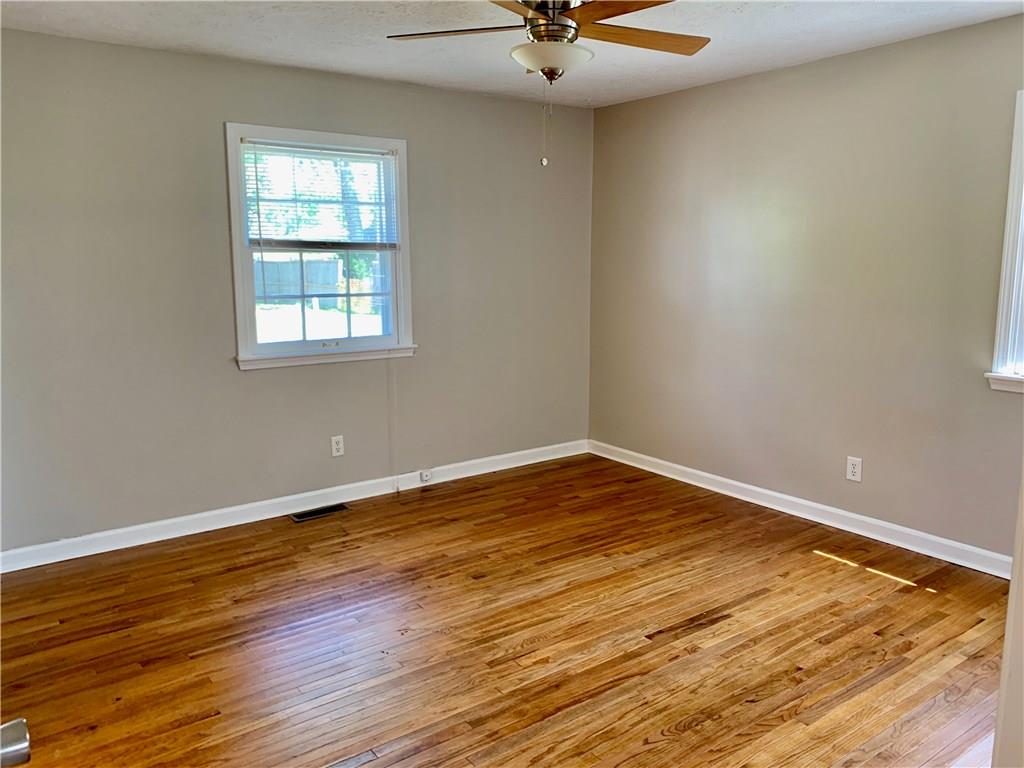 5102 Dickson Road Indianapolis, IN 46226 - Photo 15 of 25 Gallery Image 15