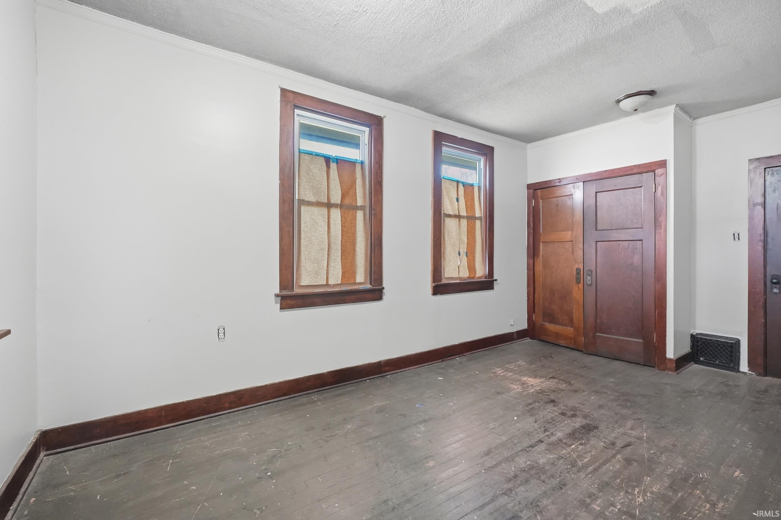 3117 Monroe Street Fort Wayne, IN 46806 - Photo 11 of 35