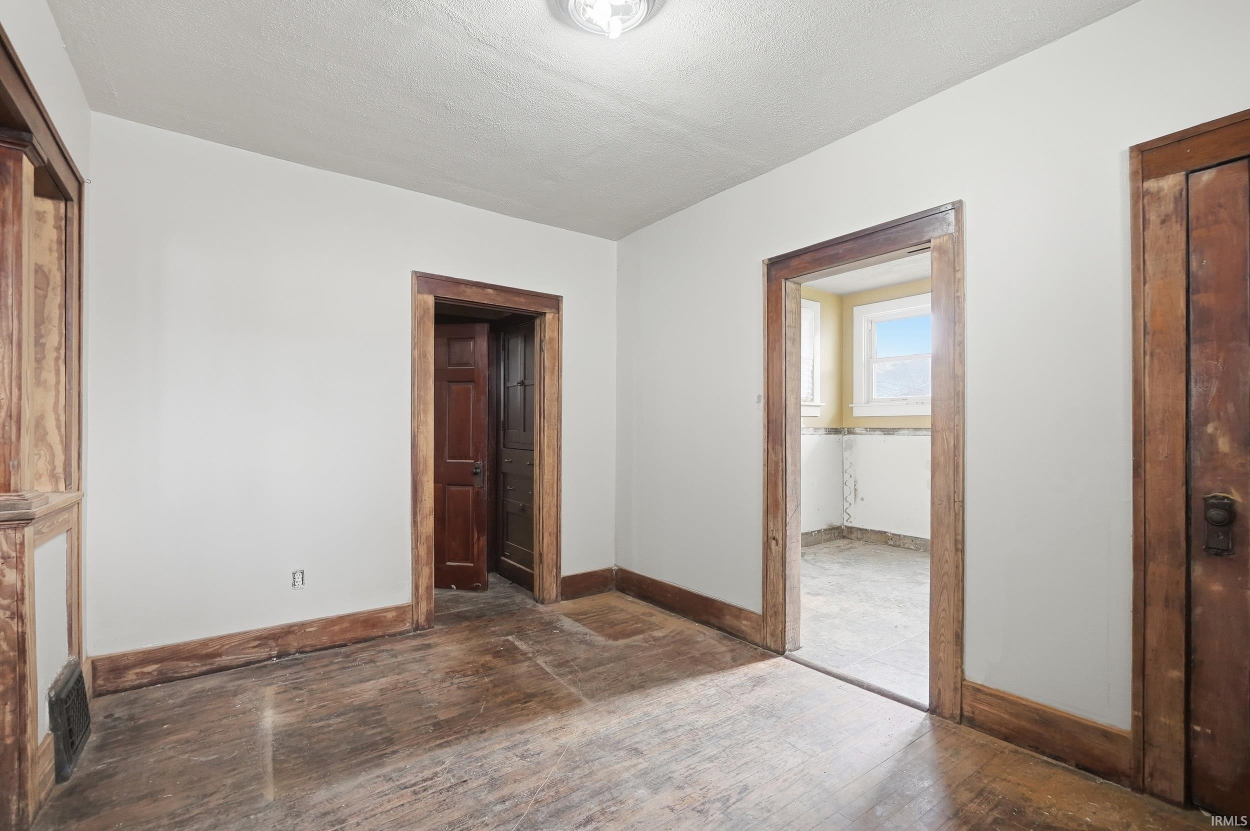 3117 Monroe Street Fort Wayne, IN 46806 - Photo 17 of 35