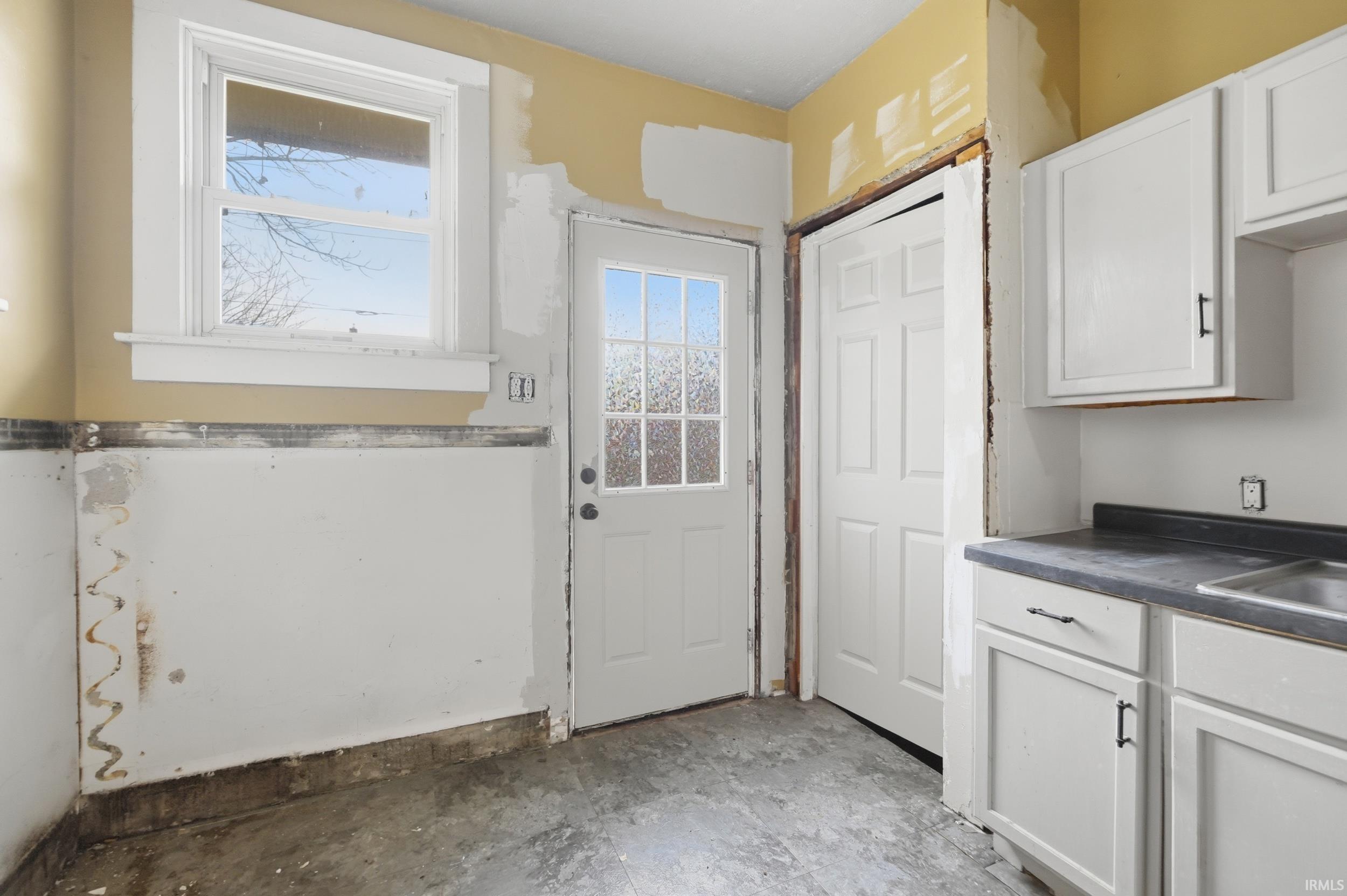 3117 Monroe Street Fort Wayne, IN 46806 - Photo 21 of 35