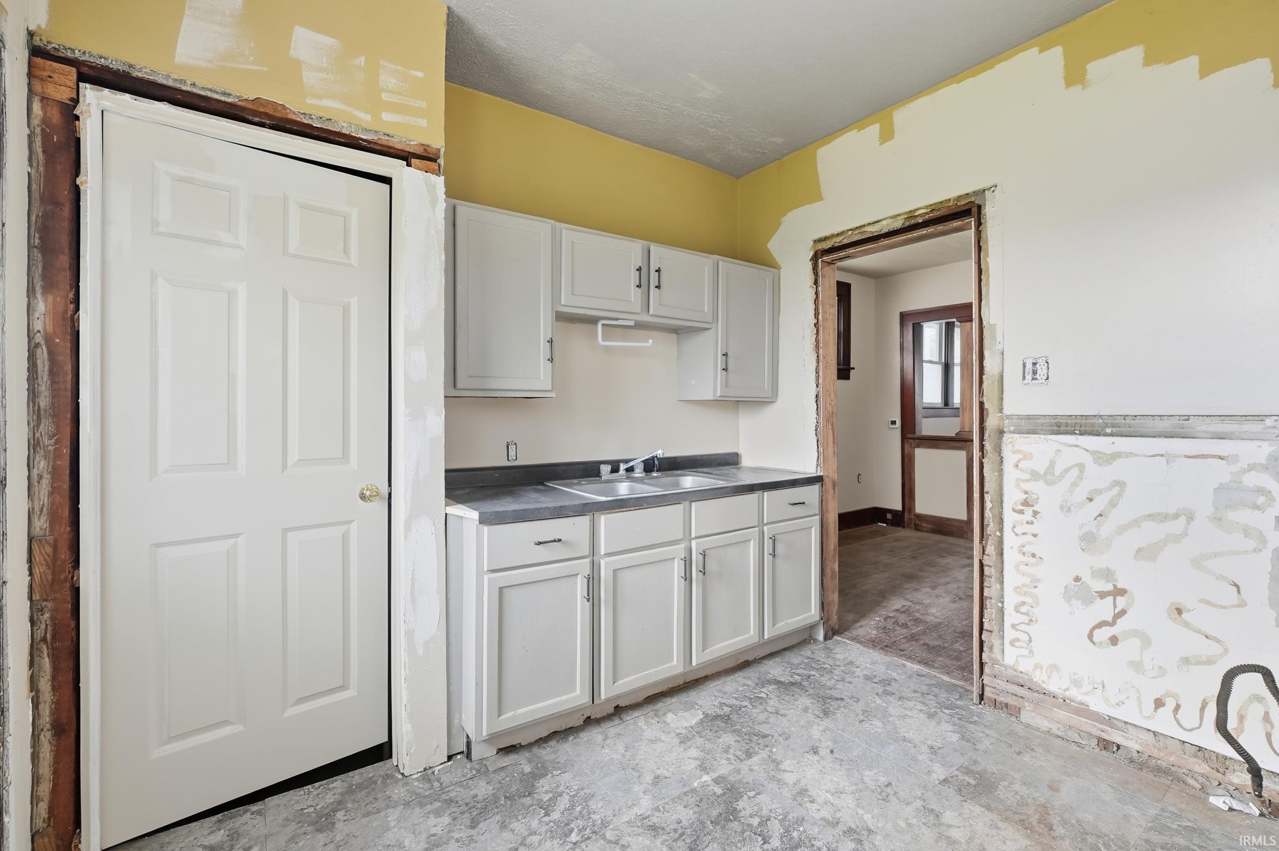 3117 Monroe Street Fort Wayne, IN 46806 - Photo 23 of 35