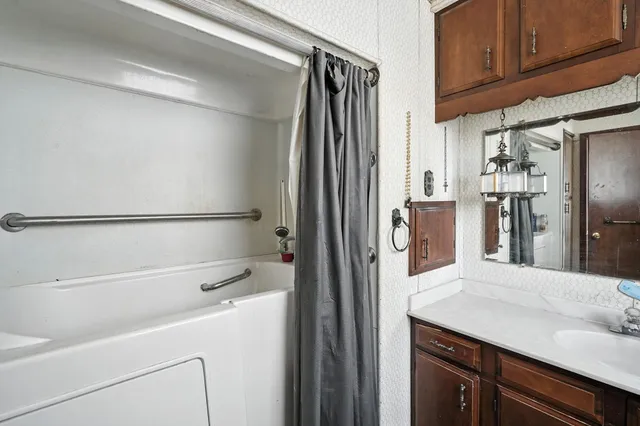 $385,000 | 4140 South Gera Road, Frankenmuth, MI 48734