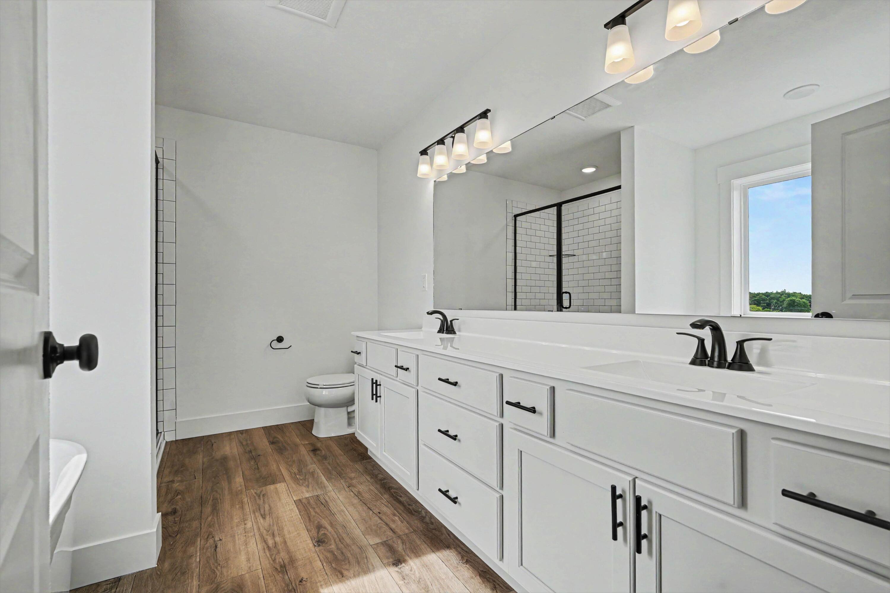 3233 Railtown Road Caledonia, MI 49316 - Photo 14 of 37 12 SNV016-E2390 9.0 Priimary Bath1