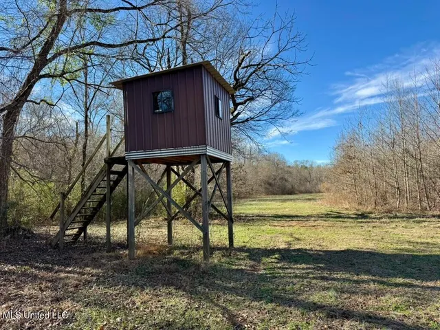 $1,550,000 | 24437 Highway 17, Lexington, MS 39095