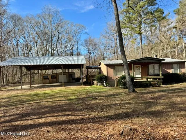 $1,550,000 | 24437 Highway 17, Lexington, MS 39095