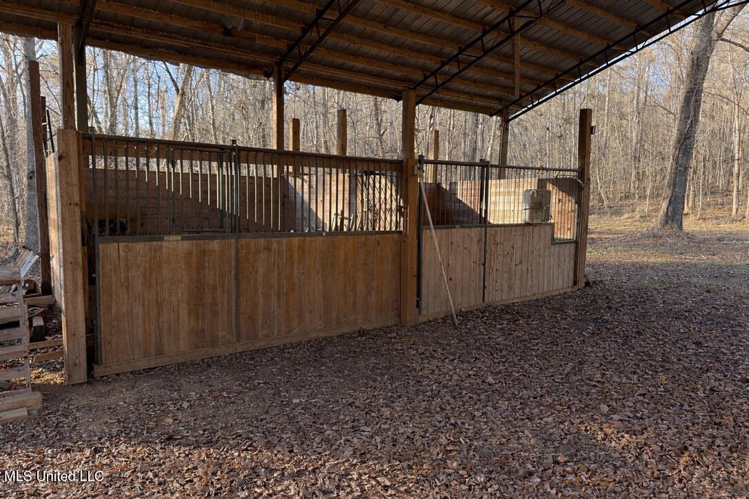 24437 Highway 17 Lexington, MS 39095 - Photo 52 of 58 F226A5C9-6460-4DB9-9803-657E01685A1B_1_1